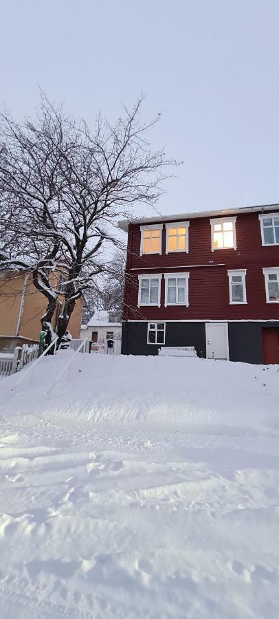 In The Heart Of Akureyri Lägenhet Exteriör bild
